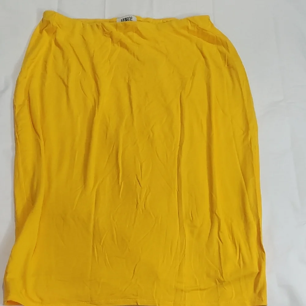 Monroe & Main Green, And Yellow‎ Maxi Pencil Skirt Ruched Casual Bundle Of 2
